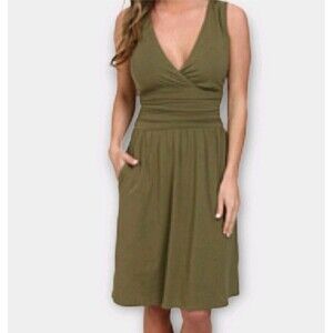 The North Face Green V Neck Jersey Knit Dress Size M